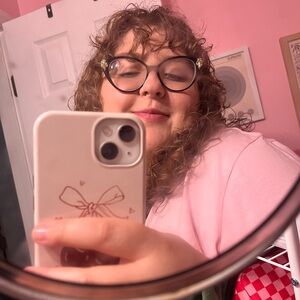 Meet your Posher, Bethany